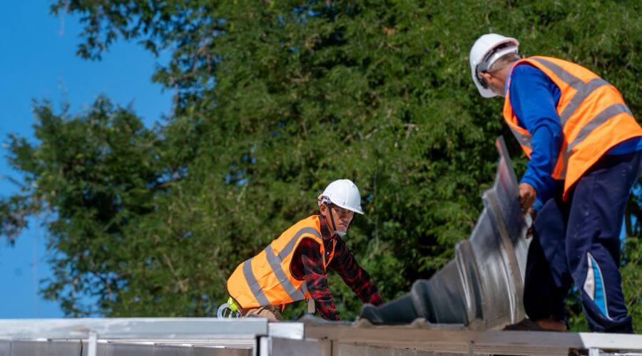 Professional residential roofers in Winsted, CT